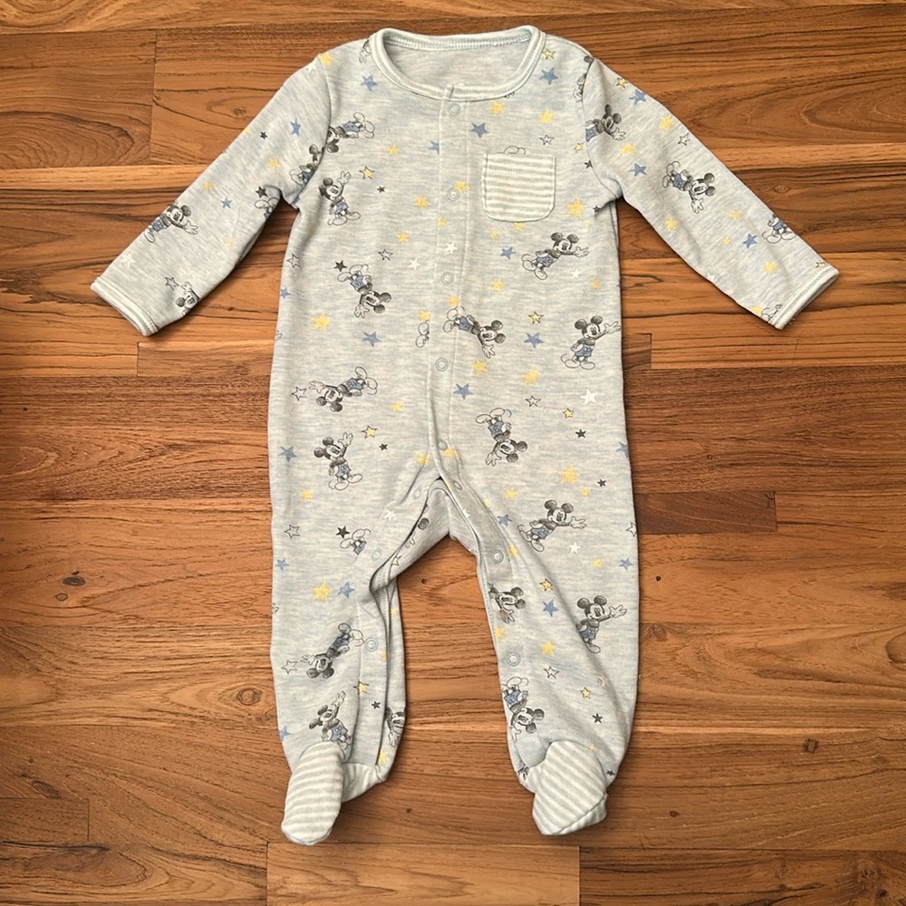 Disney 3-6m Baby Mickey Mouse  Footie Sleeper One Piece Outfit Pjs